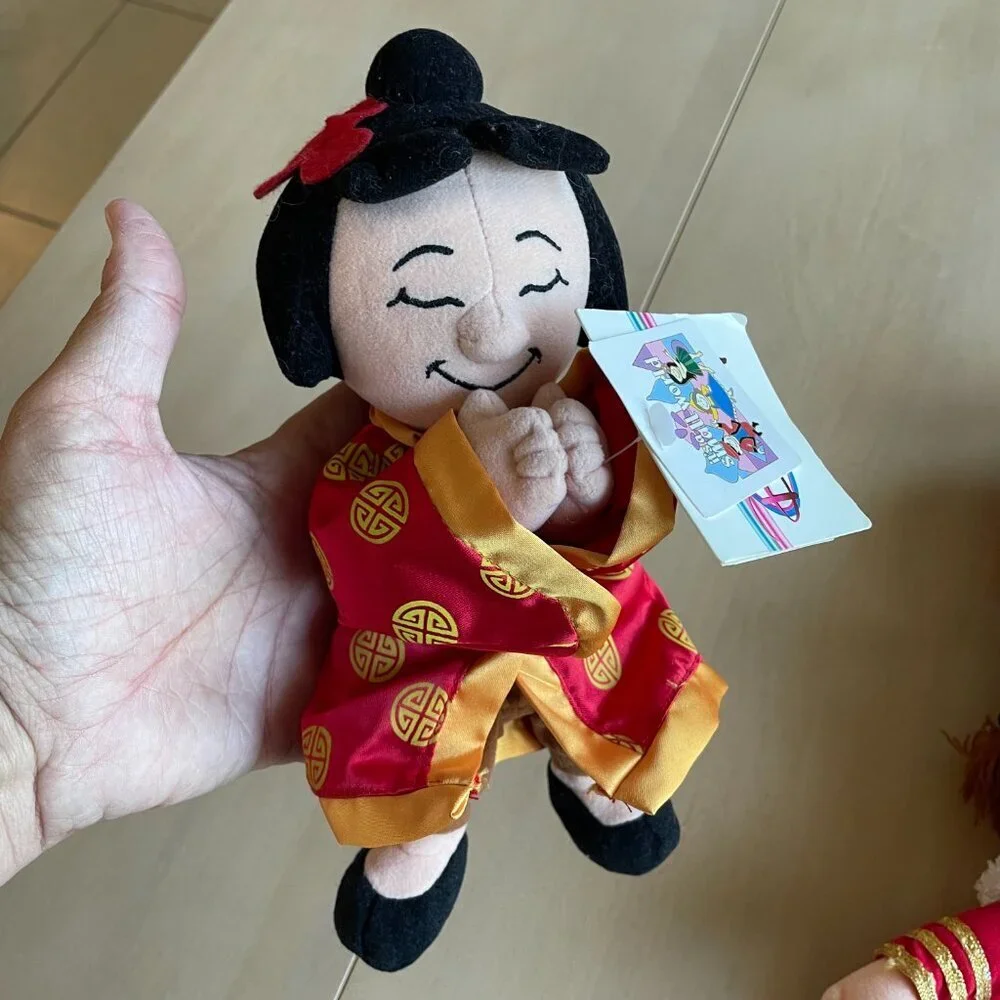Bundle of Vintage Disney Store It's A Small World Bean Bag Plush Toys